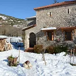 Country Stone House ,next To Villa Kalavryta