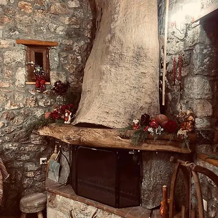 Country Stone House ,next To 칼라브리타